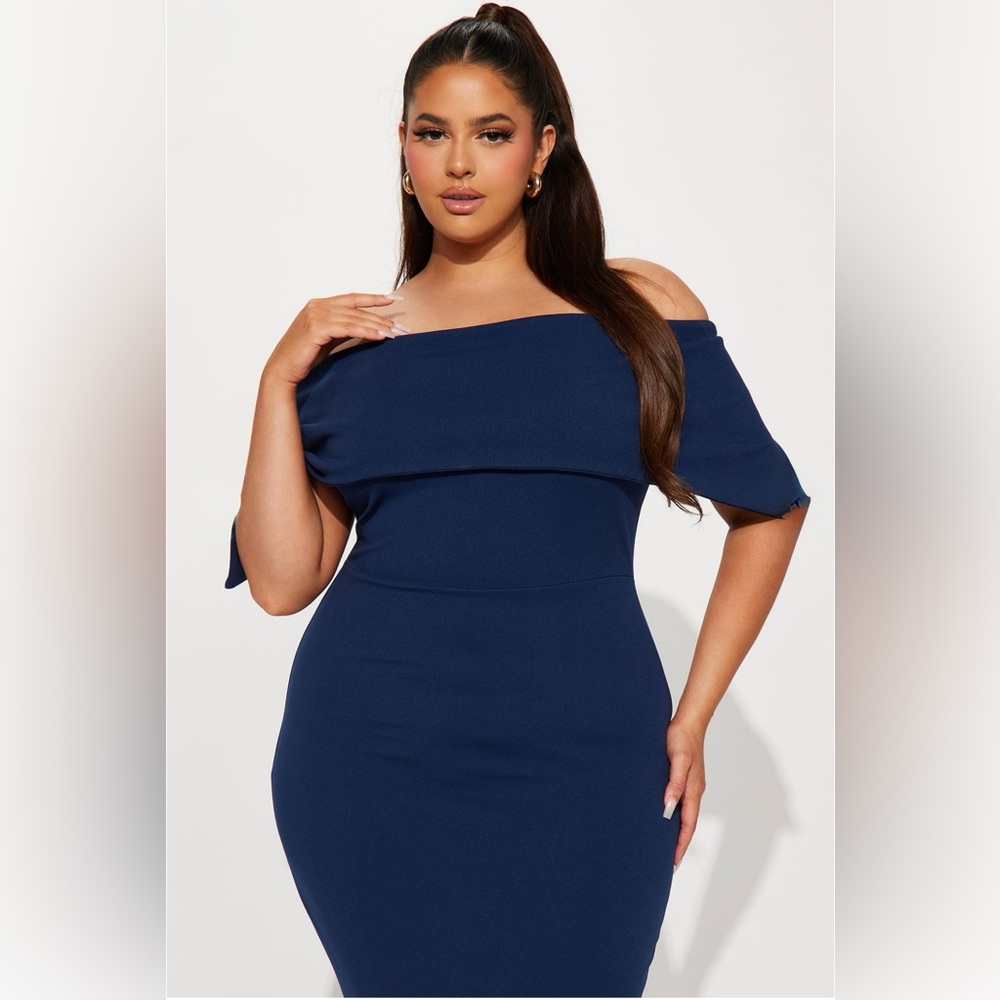 Fashion Nova Elegant Navy Blue Off-Shoulder Dress plus size 1X - Picture 3 of 4